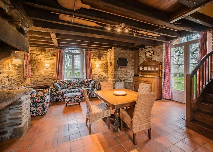 Holiday Home Chateau De Bouceel Mont Saint Michel